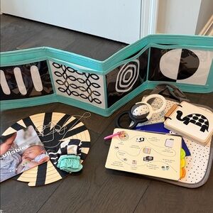 Lovevery The Looker Set 0-12 Weeks